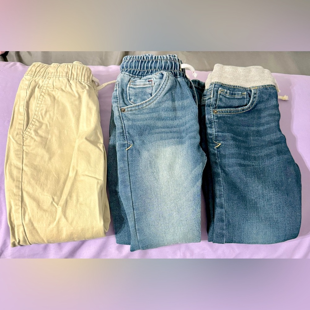 Boys 5T jeans and cargo joggers bundle